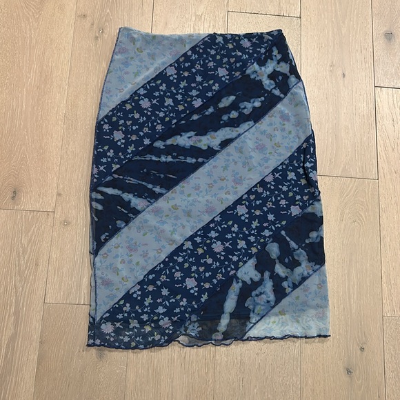 Urban Outfitters Floral Patchwork Midi Skirt - Picture 2 of 3